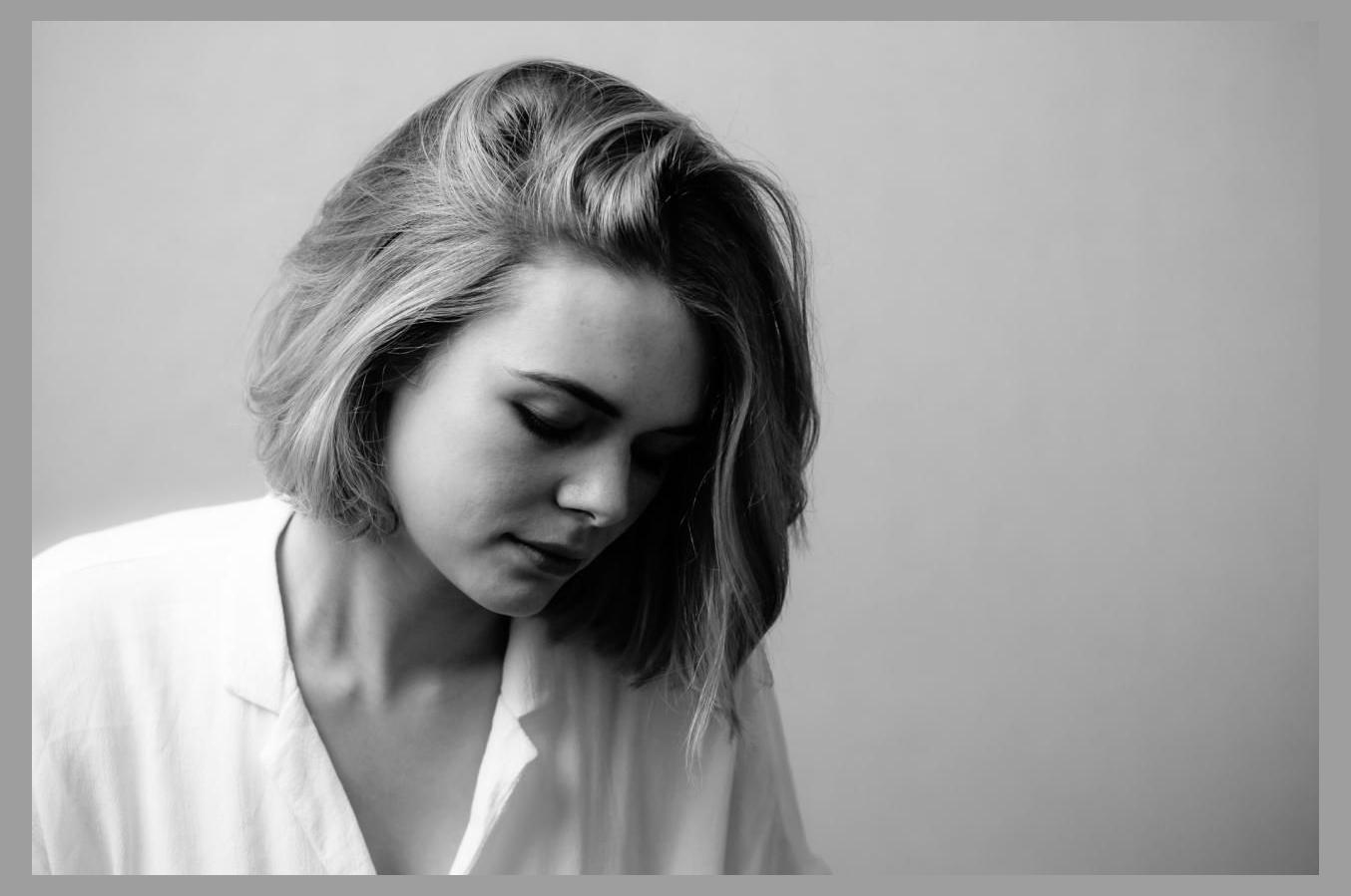 Chloe Foy